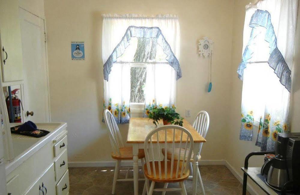 Blue Fish Cove Resort Clearlake Oaks Exterior foto